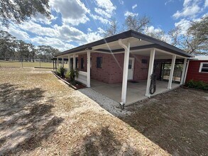 1406 Berkshire Dr in Brandon, FL - Building Photo - Building Photo