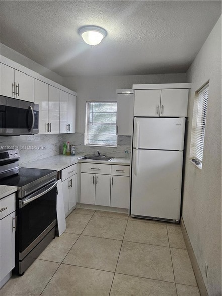 2952 NW 5th Ave in Miami, FL - Building Photo - Building Photo