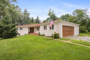 625 Woodland Dr in Blacksburg, VA - Building Photo