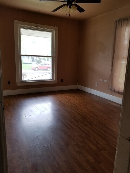 238 Richmond Ave, Unit 238 in Richmond, IN - Foto de edificio