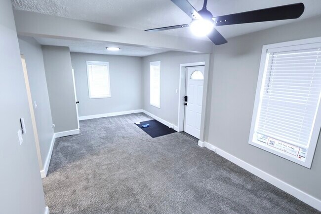 1445 Woodbirch Ave in Akron, OH - Building Photo - Building Photo