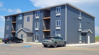 Vistas at Cheyenne Pass in Box Elder, SD - Building Photo