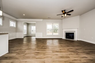 217 Nuttall Dr in Griffin, GA - Building Photo - Building Photo