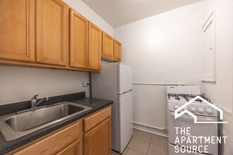 4829 N Damen Ave in Chicago, IL - Foto de edificio - Building Photo