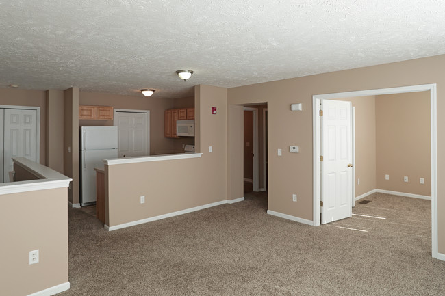 Hunter's Trail Apartments in Tallmadge, OH - Building Photo - Interior Photo