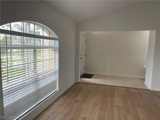 property at 9758 Country Oaks Dr