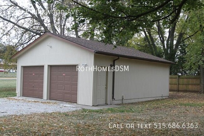 1305 E Kirkwood Ave in Des Moines, IA - Building Photo - Building Photo