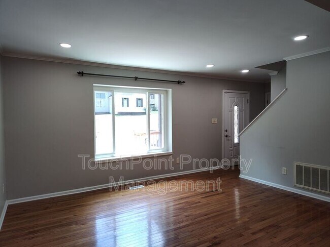 7329 Hounslow Ln in Charlotte, NC - Building Photo - Building Photo