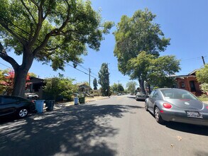 2309 Derby St in Berkeley, CA - Foto de edificio - Building Photo