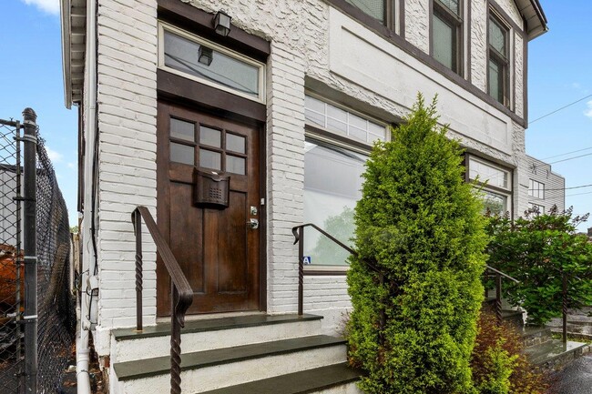property at 493 Fifth Ave