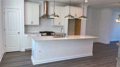 3210 Bennett Crk Ln in Johns Creek, GA - Building Photo - Building Photo