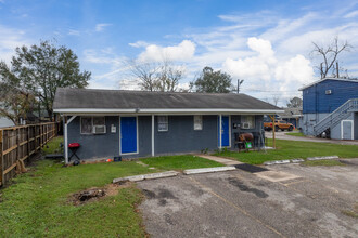 1001-1007 Spooner St in Pasadena, TX - Foto de edificio - Building Photo