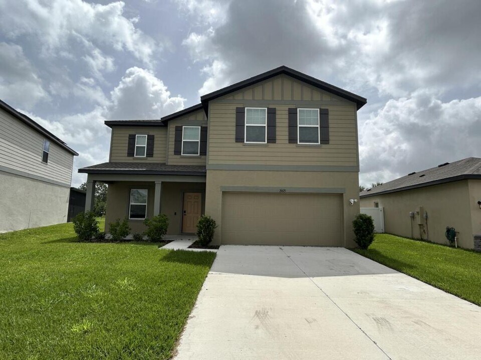 35675 Buttonweed Trl in Zephyrhills, FL - Building Photo