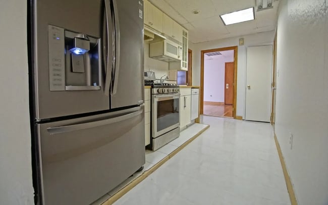 341 Summer St, Unit 341R-1 in Somerville, MA - Building Photo - Building Photo