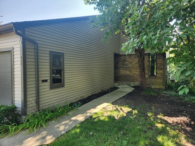 property at 956 Ravine Dr