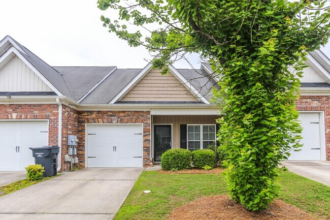 334 High Meadows Pl in Grovetown, GA - Building Photo - Building Photo