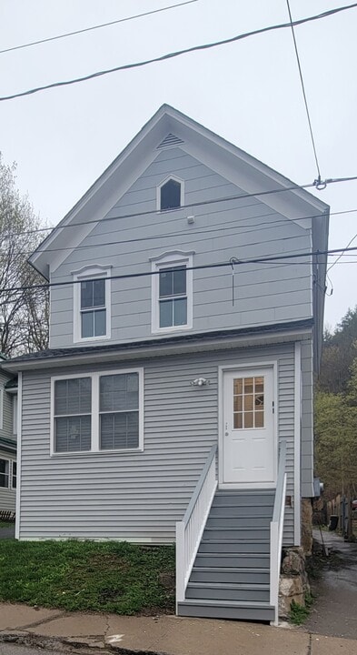 62 Moreland St in Little Falls, NY - Building Photo