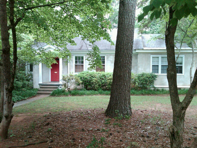 500 Milledge Ter in Athens, GA - Building Photo - Building Photo