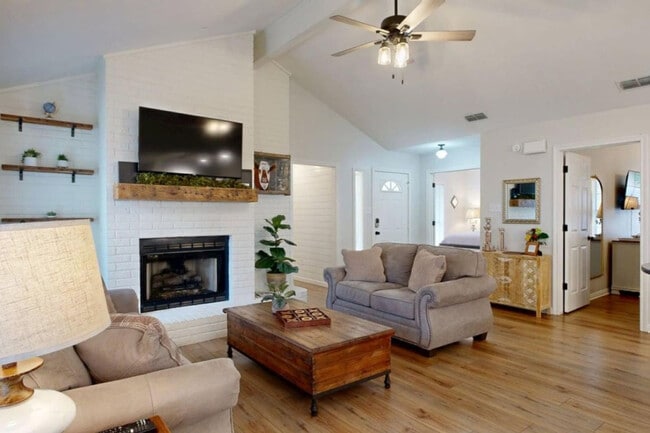 1815 Gettysburg Ln in Bryan, TX - Building Photo - Building Photo