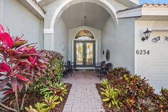 6234 Sturbridge Ct in Sarasota, FL - Building Photo - Building Photo