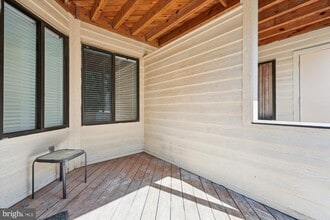 9912 Hellingly Pl in Gaithersburg, MD - Building Photo - Building Photo