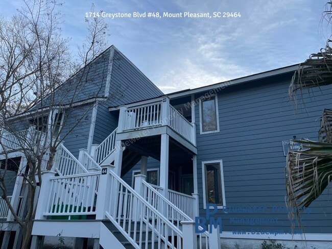 property at 1714 Greystone Blvd