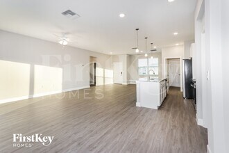 3180 Halsey Ave SE in Palm Bay, FL - Foto de edificio - Building Photo