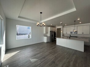 284 W Saddlebrook Dr in Santaquin, UT - Building Photo - Building Photo