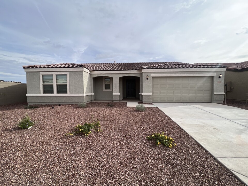 2768 N Mulberry Pl in Casa Grande, AZ - Building Photo