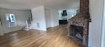 35 Cypress St in Charleston, SC - Building Photo - Building Photo