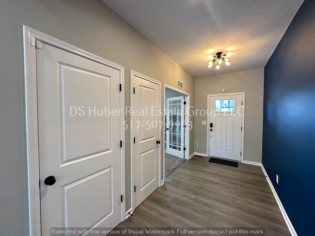2960 Medinah Dr in Okemos, MI - Building Photo - Building Photo