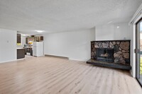 2121 E Upriver Dr in Spokane, WA - Building Photo - Building Photo