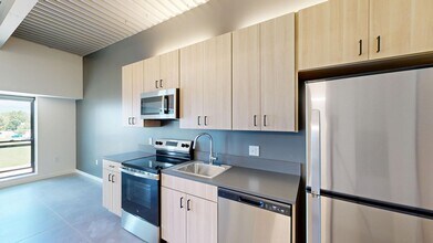 418 East Grand in Des Moines, IA - Building Photo - Building Photo