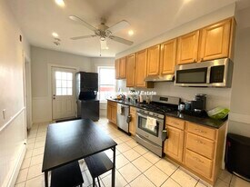 27 Lambert St, Unit 3F in Cambridge, MA - Building Photo
