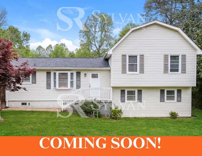 31 Rawood Dr in Travelers Rest, SC - Building Photo