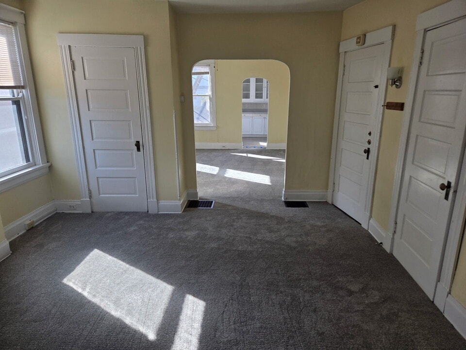 3959 Hazel Ave, Unit 3959 Hazel Ave Apt 2 in Cincinnati, OH - Building Photo