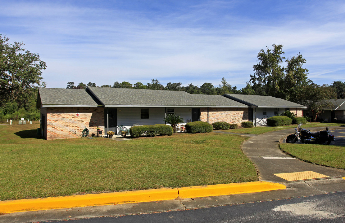 Moss Creek Apartments in Wewahitchka, FL - Foto de edificio