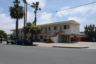 800 Emory St in Imperial Beach, CA - Building Photo - Building Photo