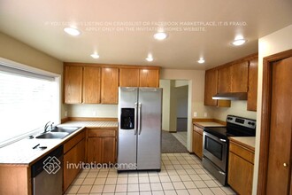 32724 17th Ave SW in Federal Way, WA - Building Photo - Building Photo