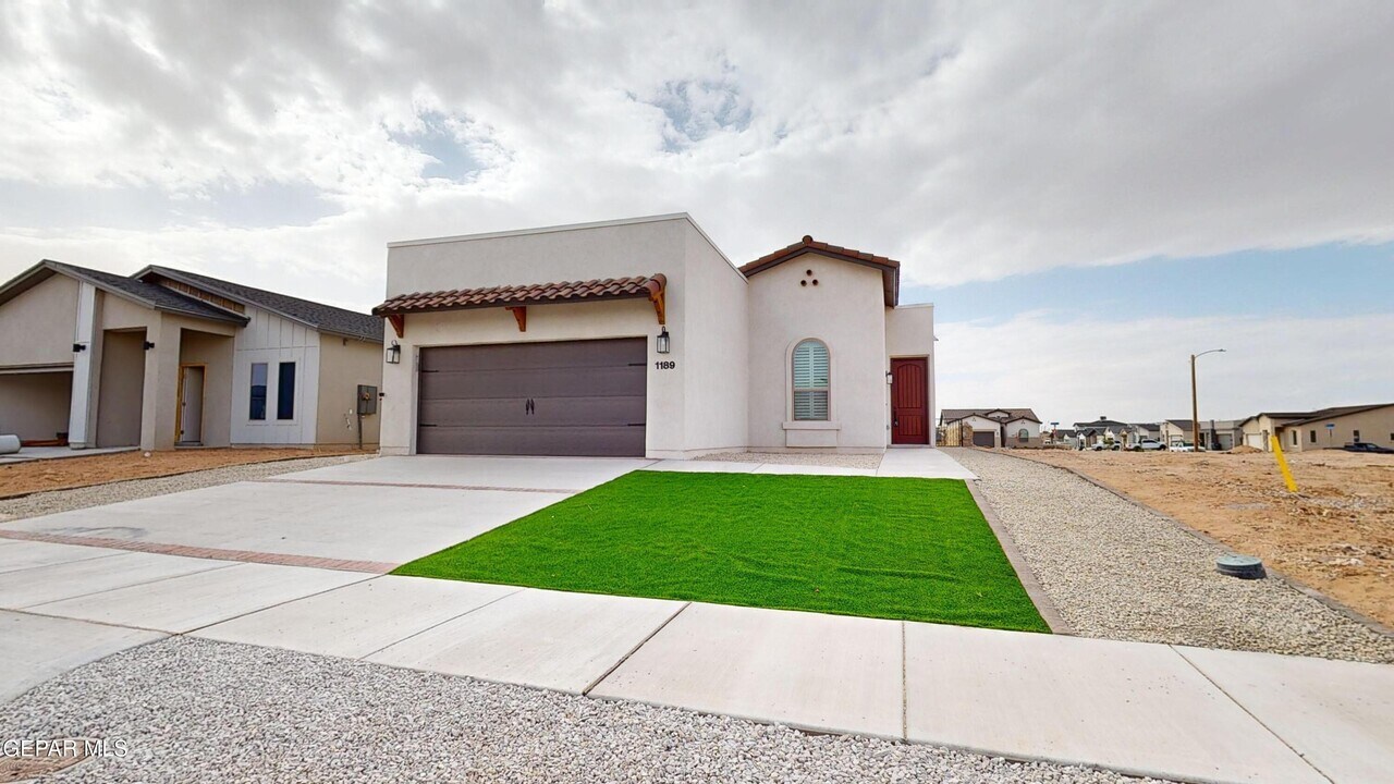 1189 Summer Rain St in El Paso, TX - Building Photo