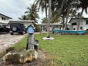 2524 Key Largo Ln in Fort Lauderdale, FL - Foto de edificio - Building Photo