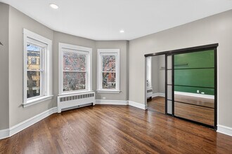 5203 N Winthrop Ave, Unit 2 in Chicago, IL - Building Photo - Building Photo