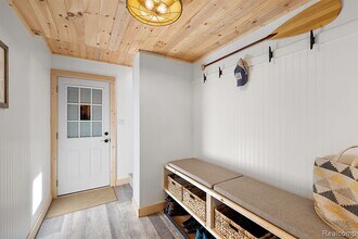 222 Ackerson Lake Dr in Jackson, MI - Building Photo - Building Photo