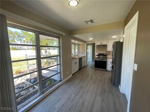 253 SE 46th Ter in Cape Coral, FL - Building Photo - Building Photo