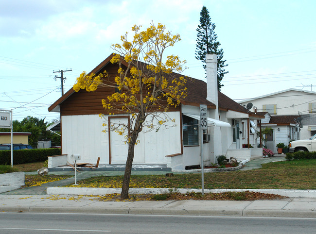 603 N Dixie Hwy in Lake Worth, FL - Building Photo - Building Photo