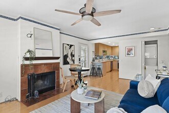 3975 Hortensia St in San Diego, CA - Building Photo - Building Photo