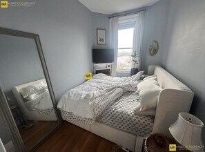 464 Beacon St, Unit 3R in Boston, MA - Building Photo - Building Photo