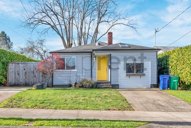 6035 NE 17th Ave in Portland, OR - Foto de edificio - Building Photo