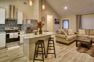 222 Lighthouse in Canyon Lake, TX - Building Photo - Building Photo