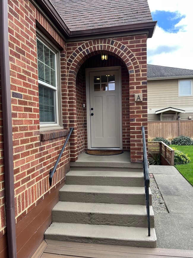 property at 1416 Main St